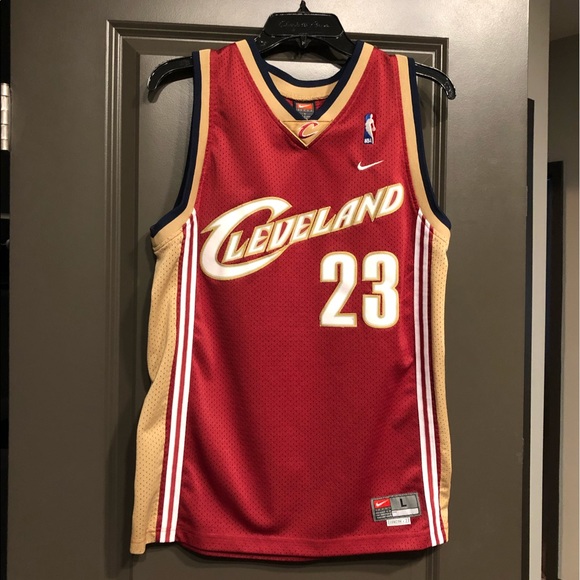 lebron james throwback jersey